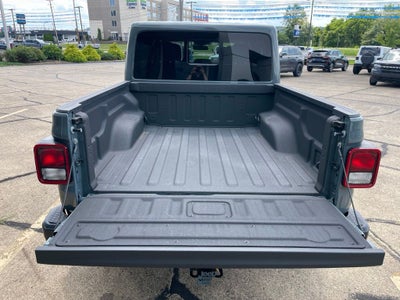 2024 Jeep Gladiator Sport