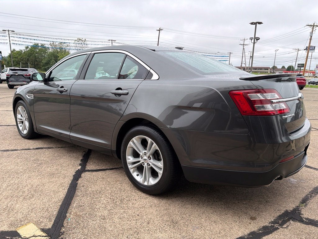 2017 Ford Taurus SEL