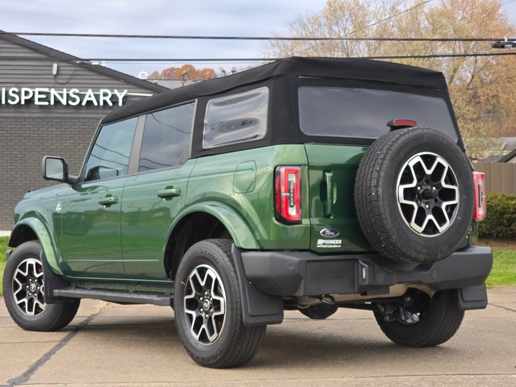 2024 Ford Bronco Outer Banks