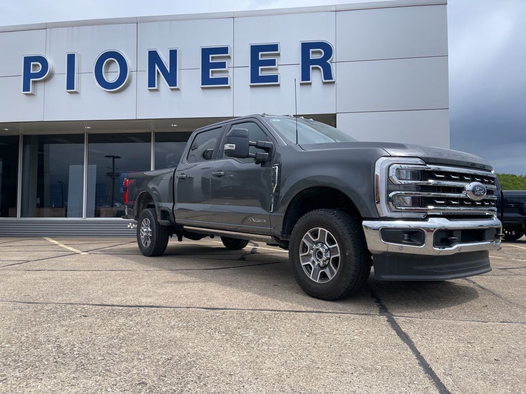 2026 Ford F-350SD Lariat