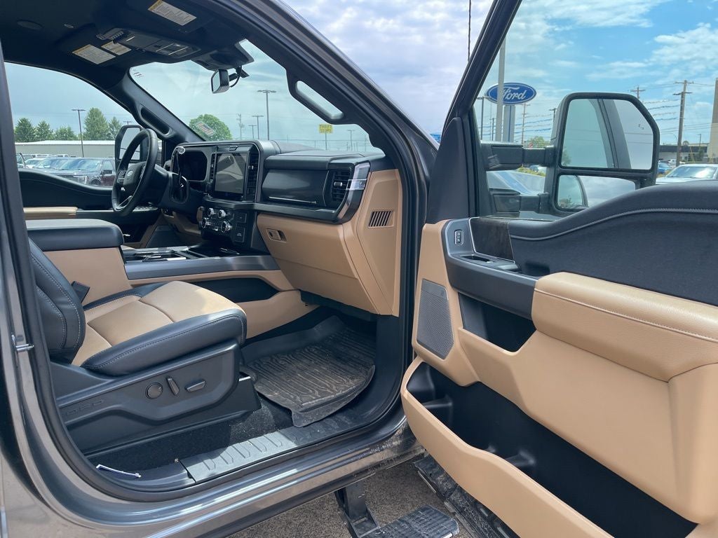 2026 Ford F-350SD Lariat