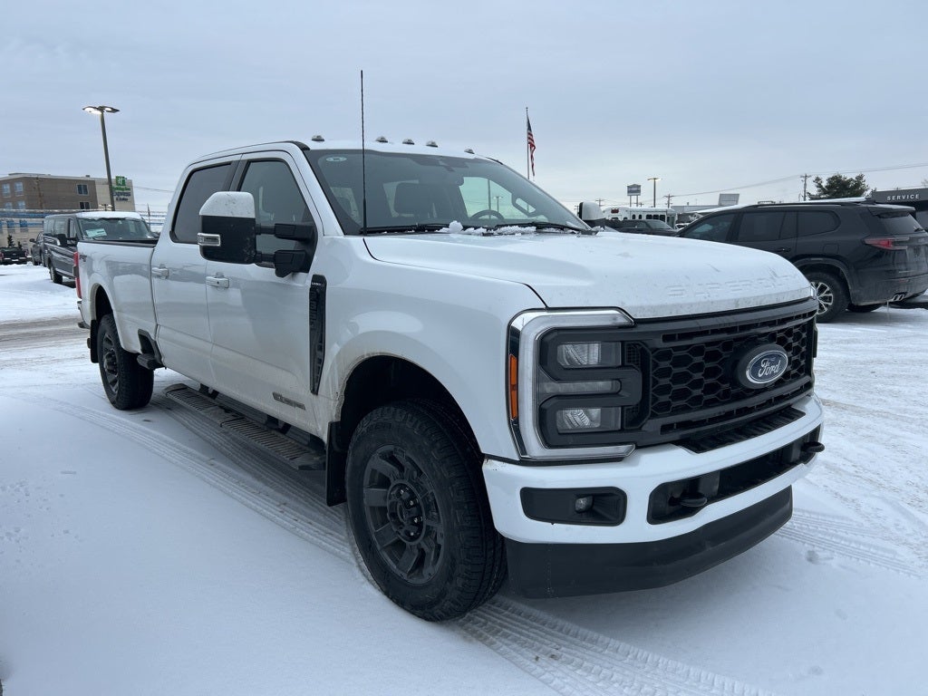 2023 Ford F-350SD Lariat