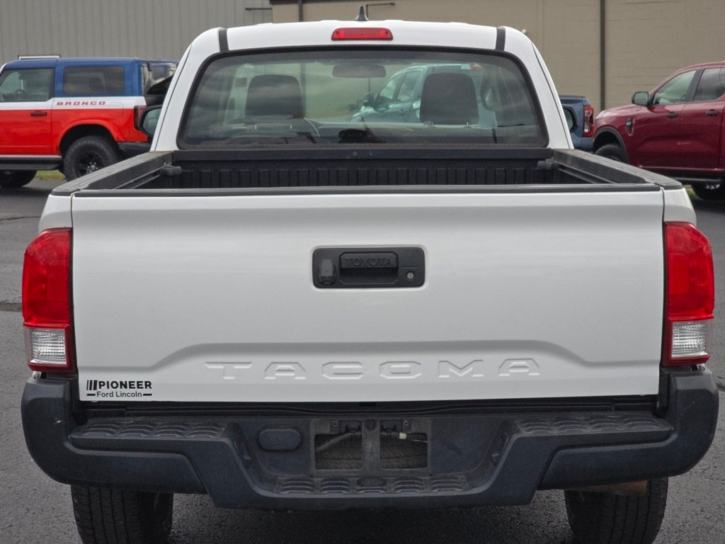 2017 Toyota Tacoma SR