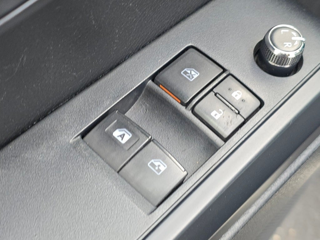 2017 Toyota Tacoma SR