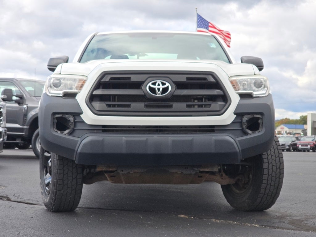 2017 Toyota Tacoma SR