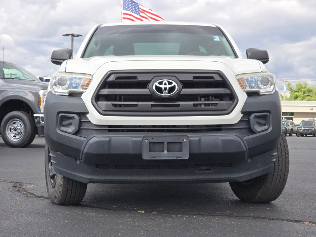 2017 Toyota Tacoma SR