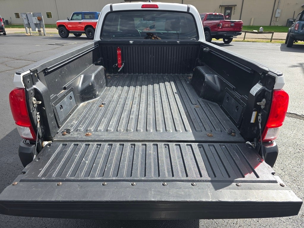 2017 Toyota Tacoma SR