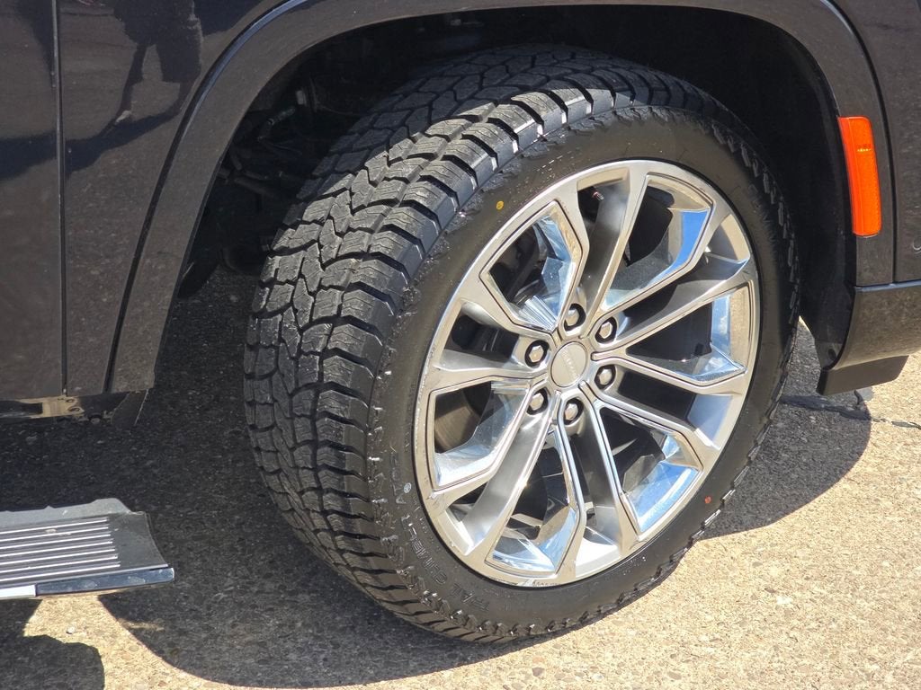 2023 Jeep Grand Wagoneer Series II