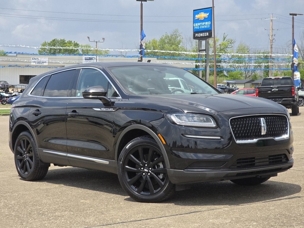 2022 Lincoln Nautilus Reserve