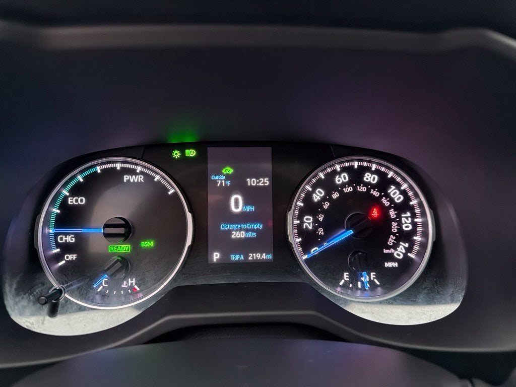 2022 Toyota RAV4 Hybrid XLE