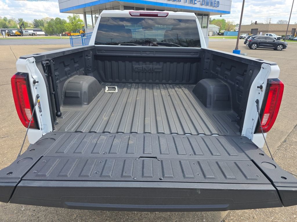2025 GMC Sierra 1500 AT4