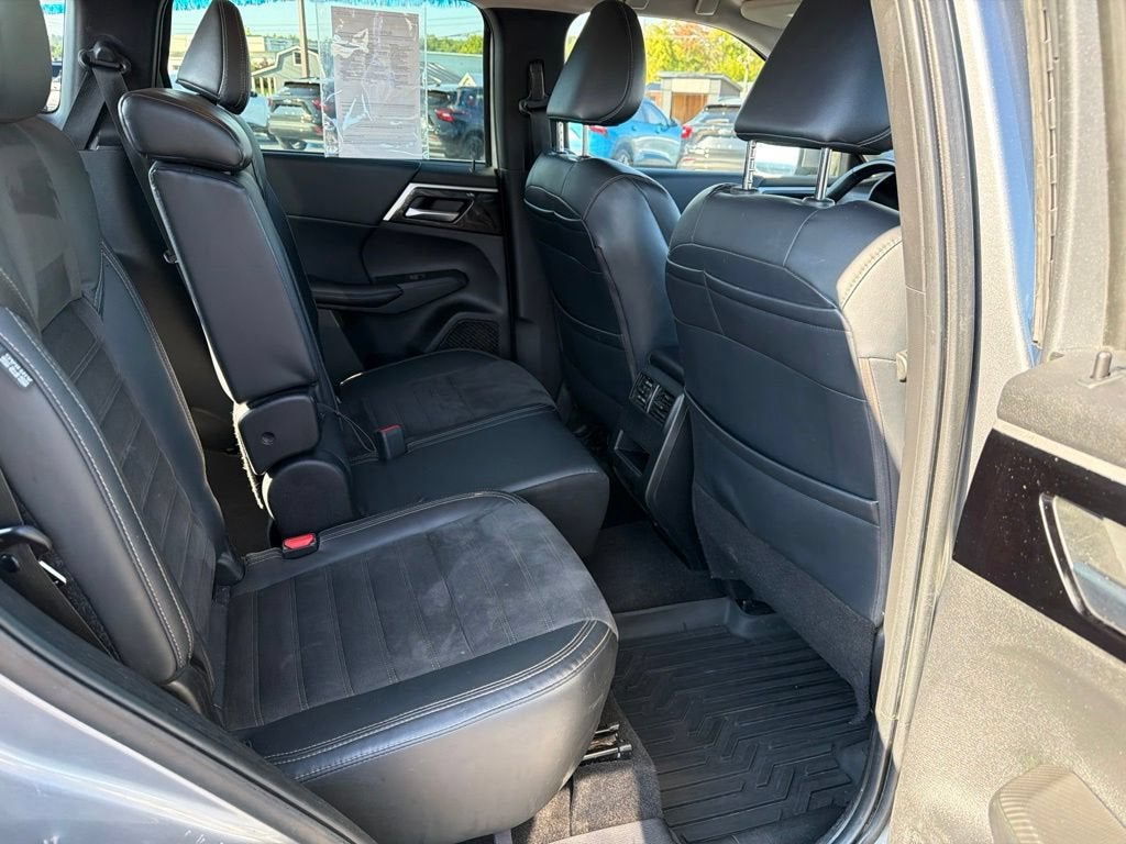 2022 Mitsubishi Outlander SE