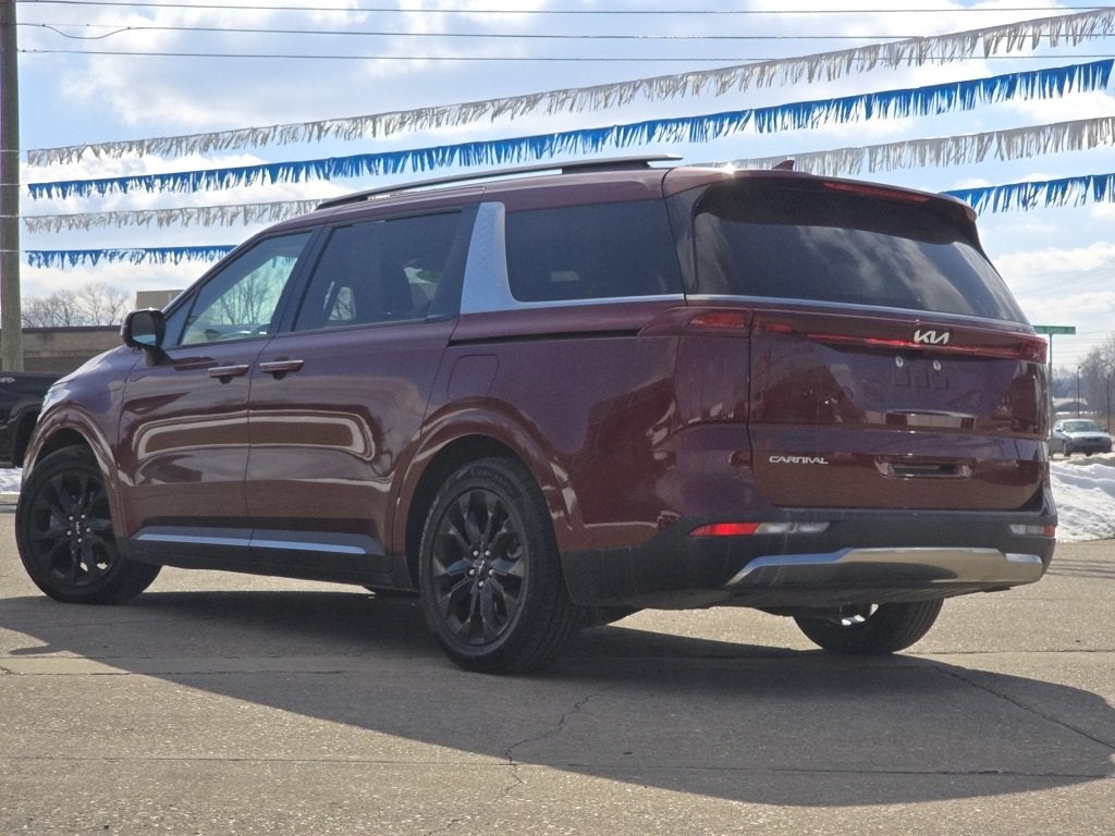 2024 Kia Carnival SX