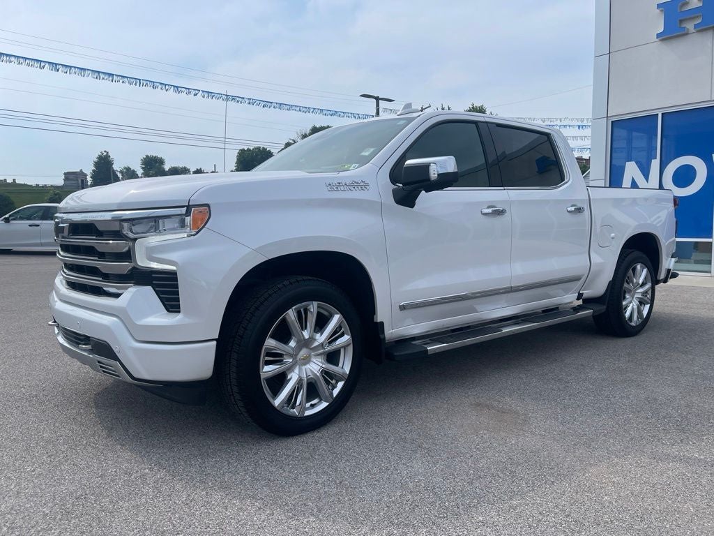 2023 Chevrolet Silverado 1500 High Country - Photo 2