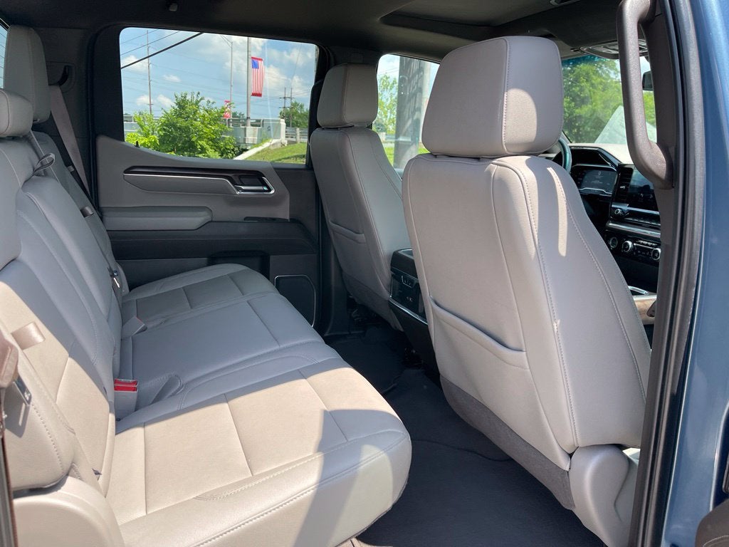 2024 GMC Sierra 1500 SLT - Photo 16