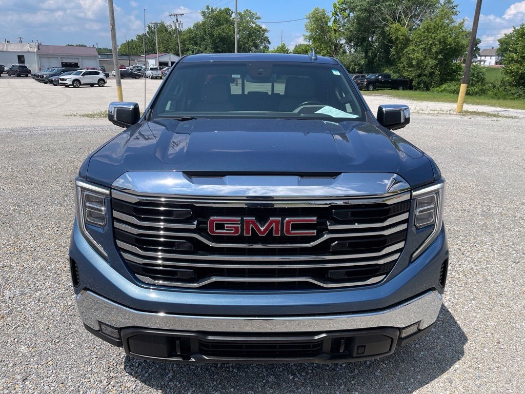 2024 GMC Sierra 1500 SLT - Photo 2