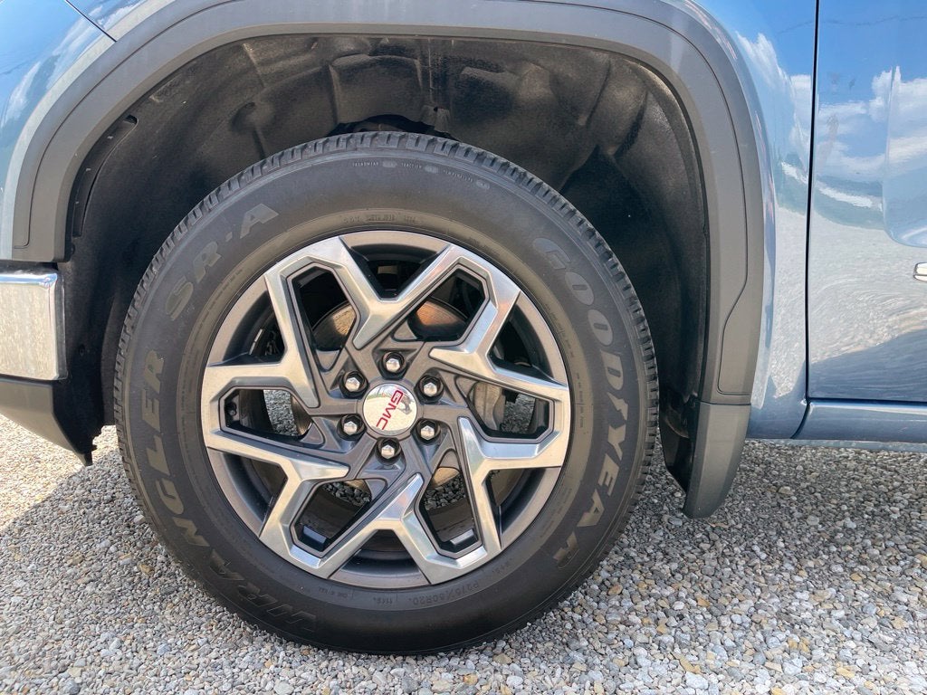 2024 GMC Sierra 1500 SLT - Photo 7
