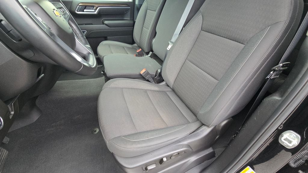 2025 Chevrolet Silverado 1500 LT LT1