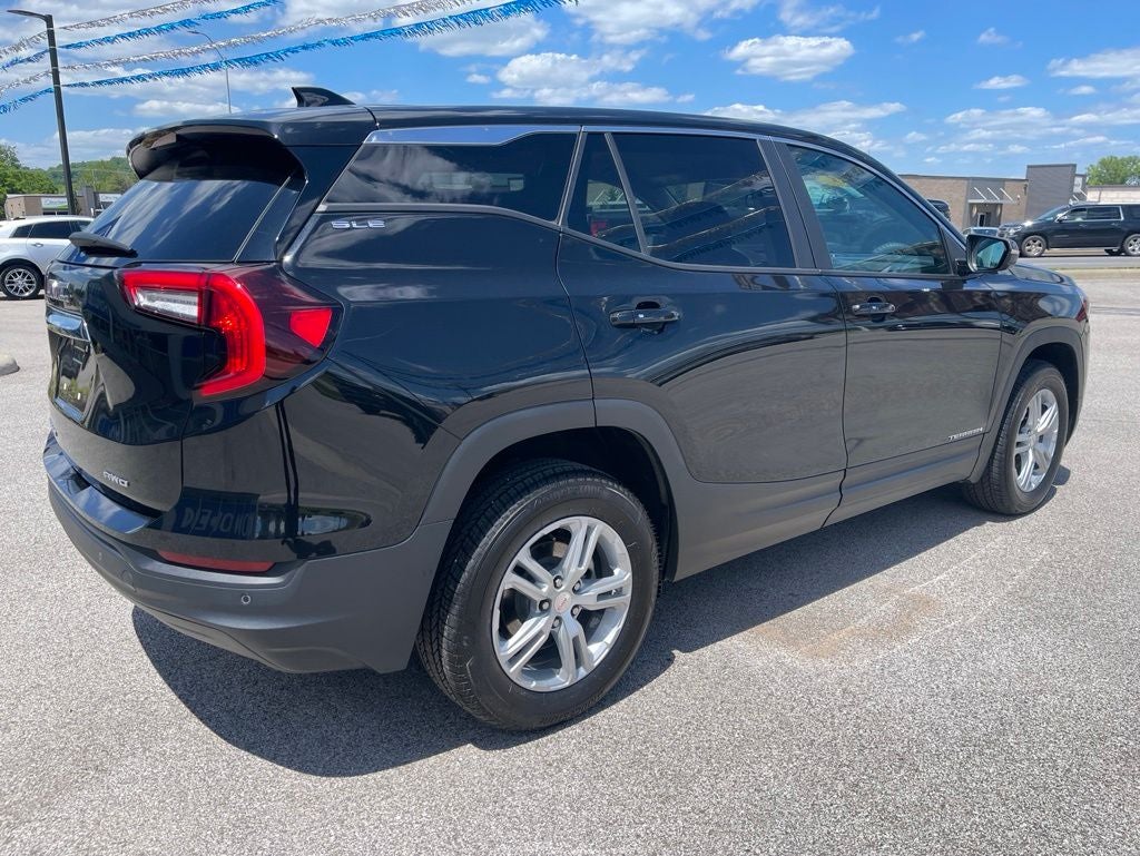 2023 GMC Terrain SLE