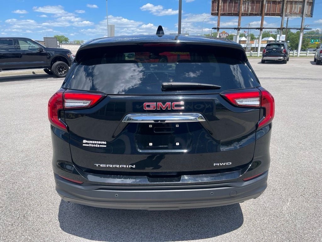 2023 GMC Terrain SLE
