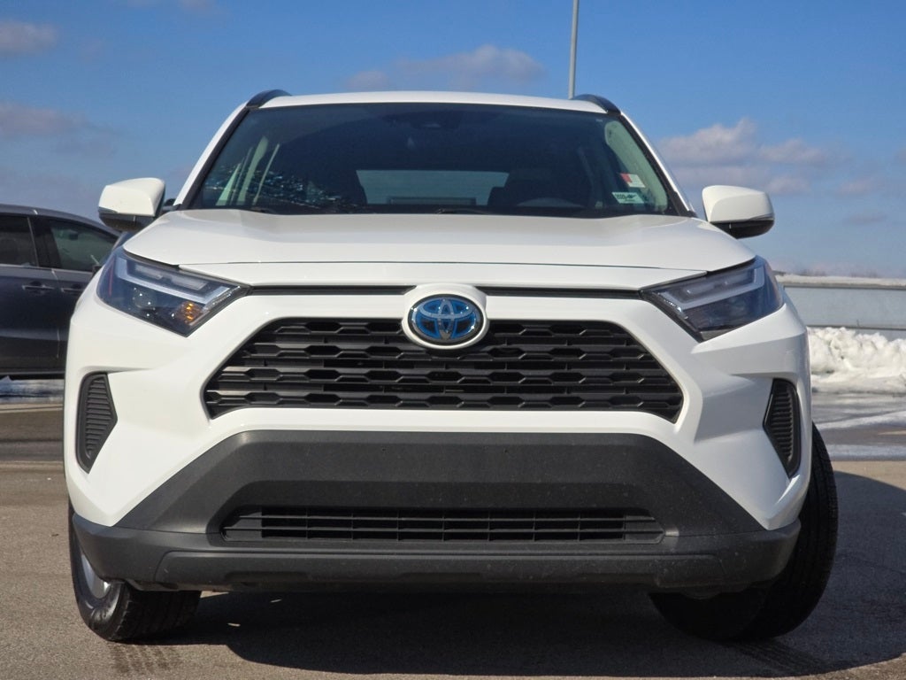 2022 Toyota RAV4 Hybrid XLE