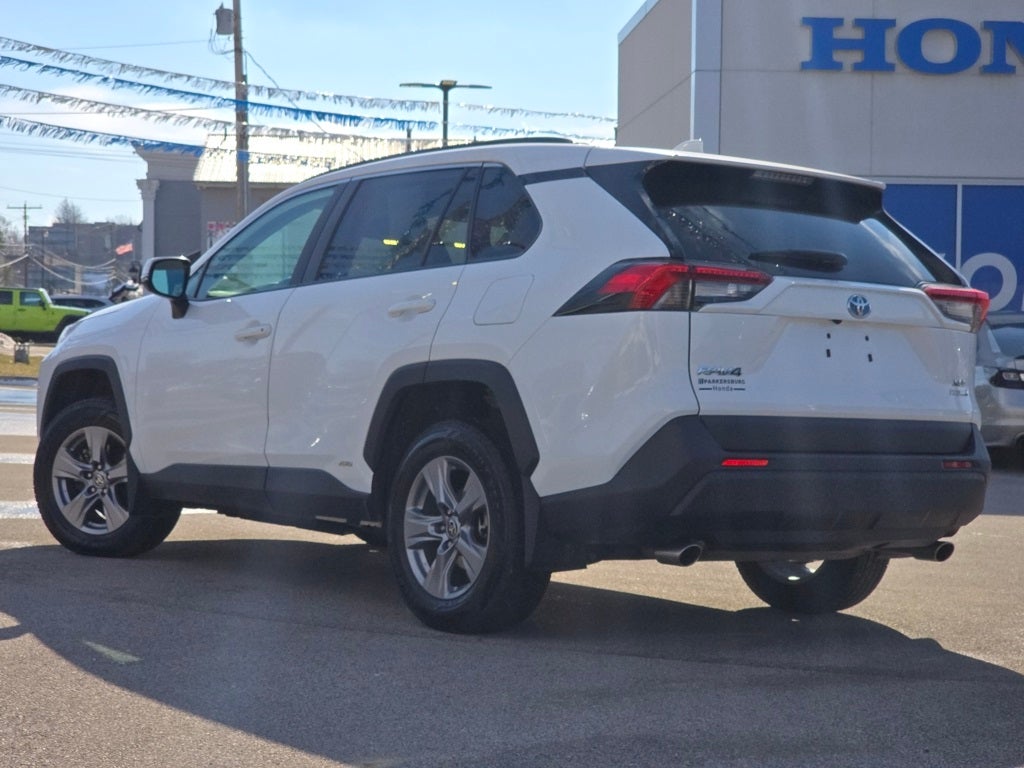 2022 Toyota RAV4 Hybrid XLE