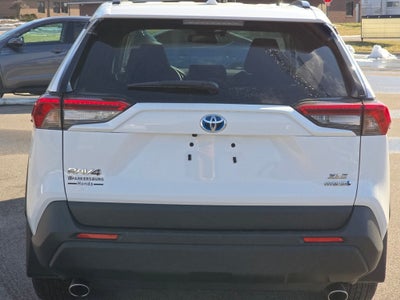 2022 Toyota RAV4 Hybrid XLE