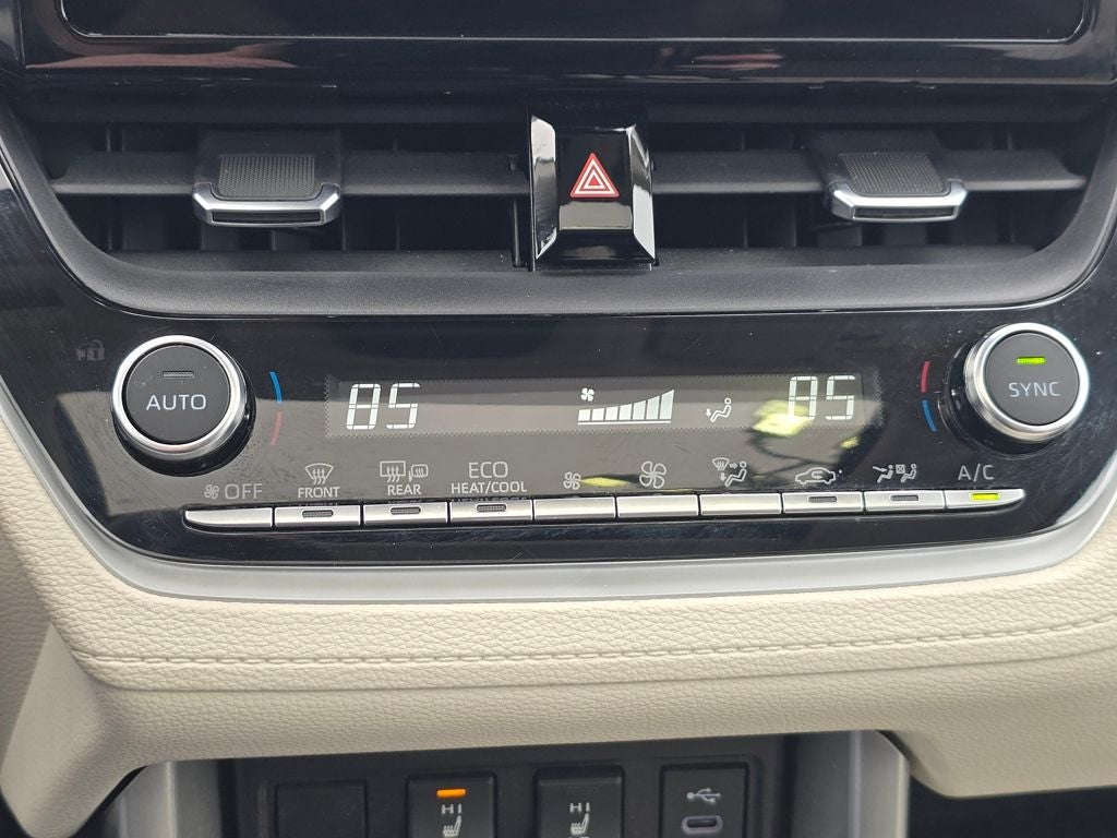 2023 Toyota Corolla Cross XLE