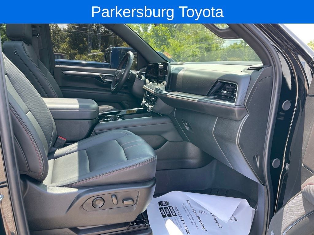 2025 Chevrolet Tahoe RST