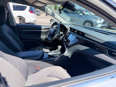 2020 Toyota Camry Hybrid LE