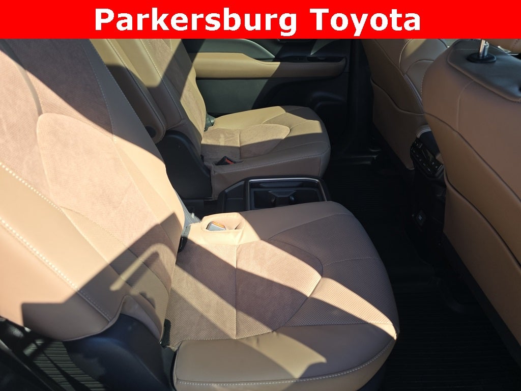 2026 Toyota Grand Highlander Hybrid MAX Platinum