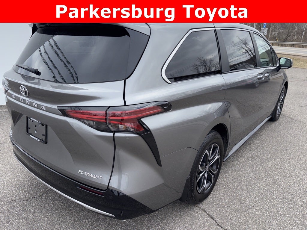 2026 Toyota Sienna Platinum 7 Passenger