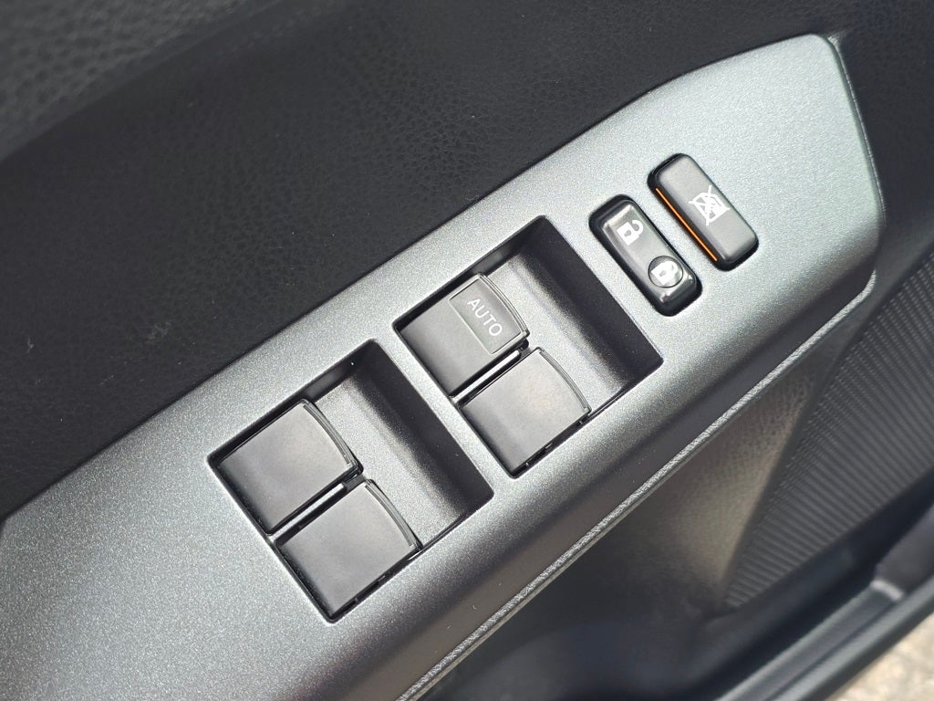 2017 Toyota RAV4 Hybrid XLE