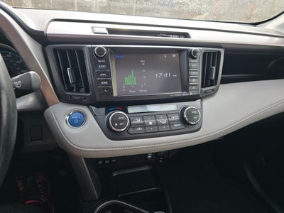 2017 Toyota RAV4 Hybrid XLE